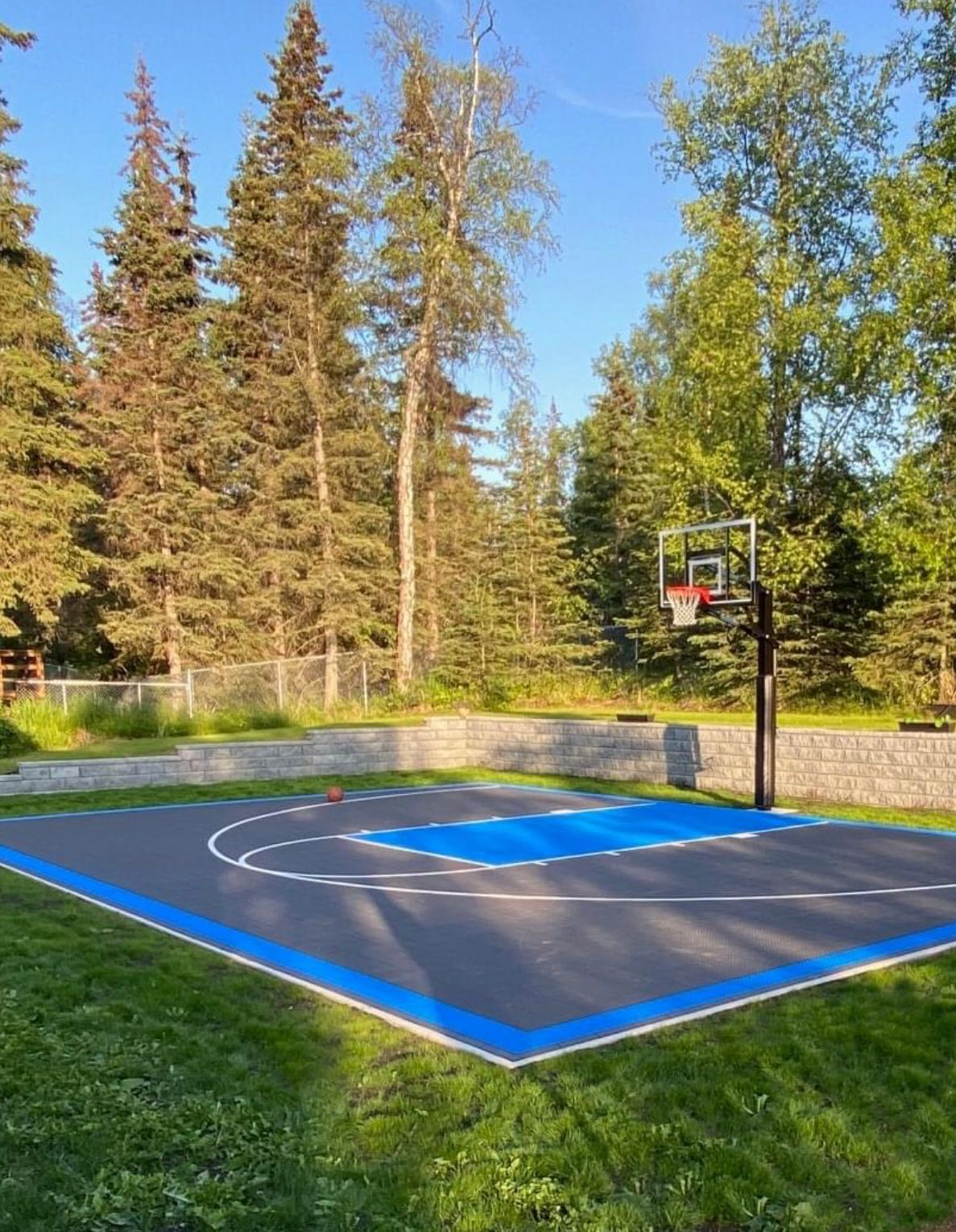 Basketball court SE Recreational